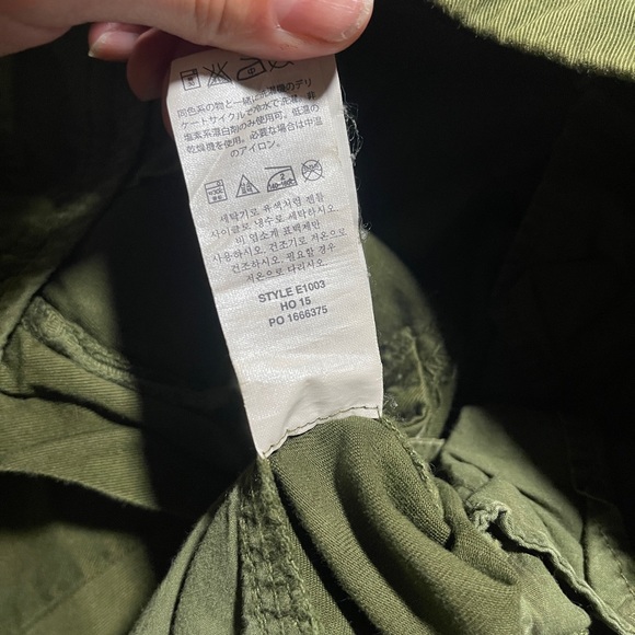 EUC J. Crew women's Green Chino Pants, size 4P, 100% cotton - Picture 3 of 8